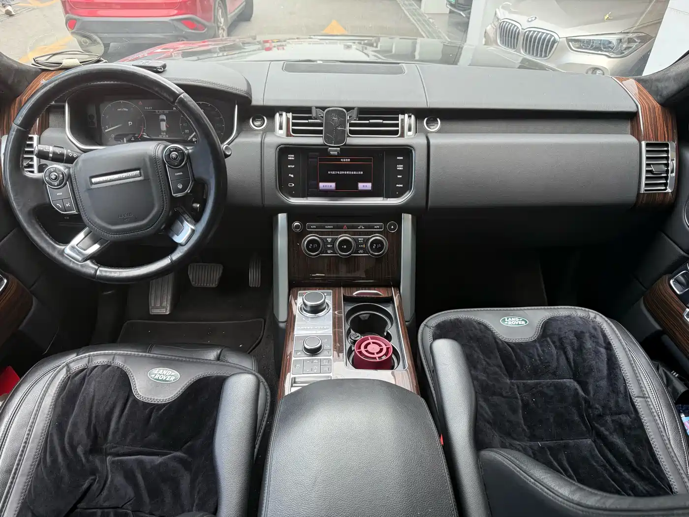 Land Rover Range Rover 2017 3.0 SC V6 Golden Age Edition фото 10