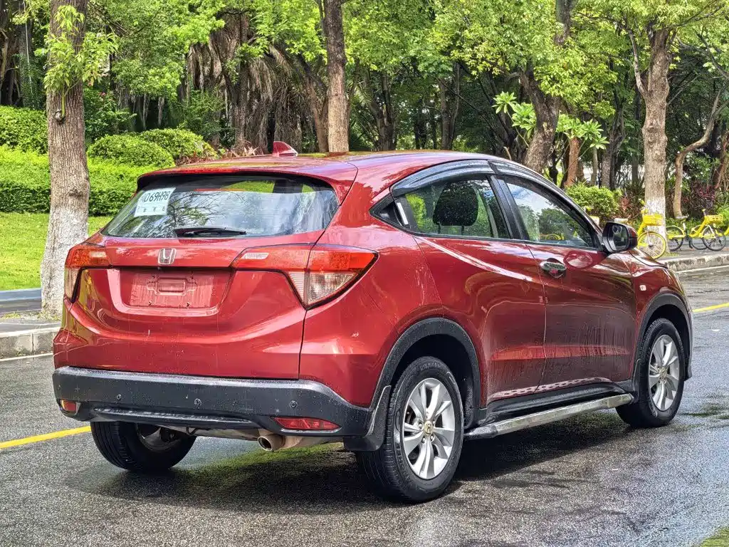 Honda Vezel 2015 2015 1.8L CVT FWD Elite