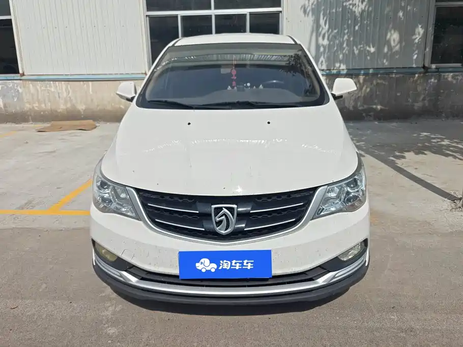 Photo 2 - Baojun 730