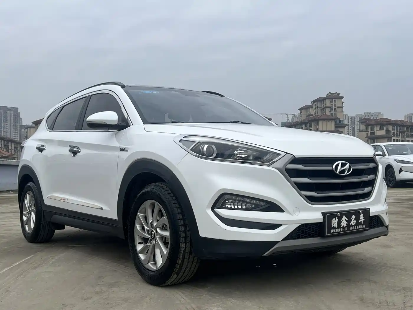 Hyundai Tucson 2015 1.6T Dual Clutch 2WD Smart фото 2