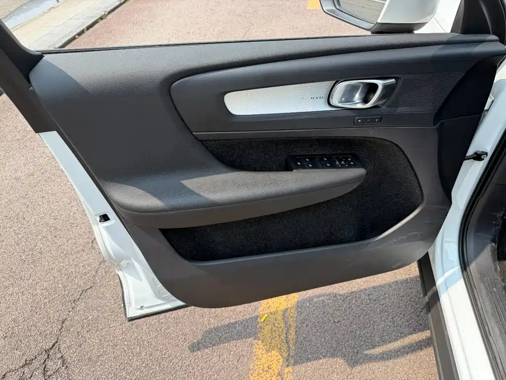 Volvo XC40 2023 2023 Model B3 Smart Drive Fashion Edition