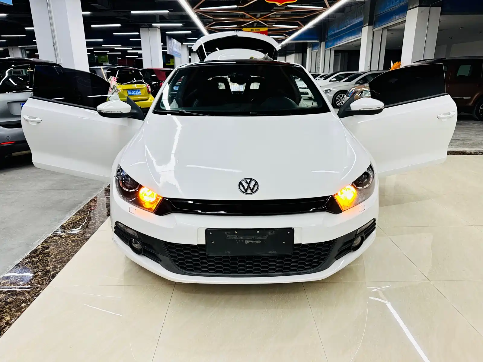 صورة 25 - Volkswagen Scirocco