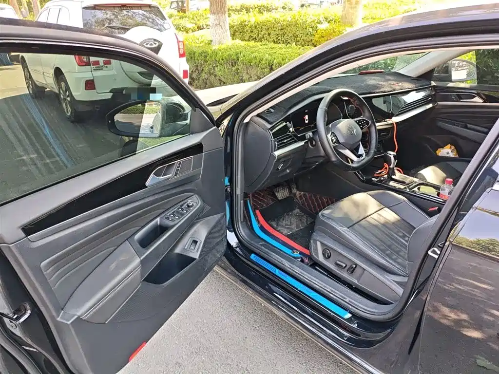 Volkswagen Passat 2023 Facelift 330TSI Elite Edition фото 13