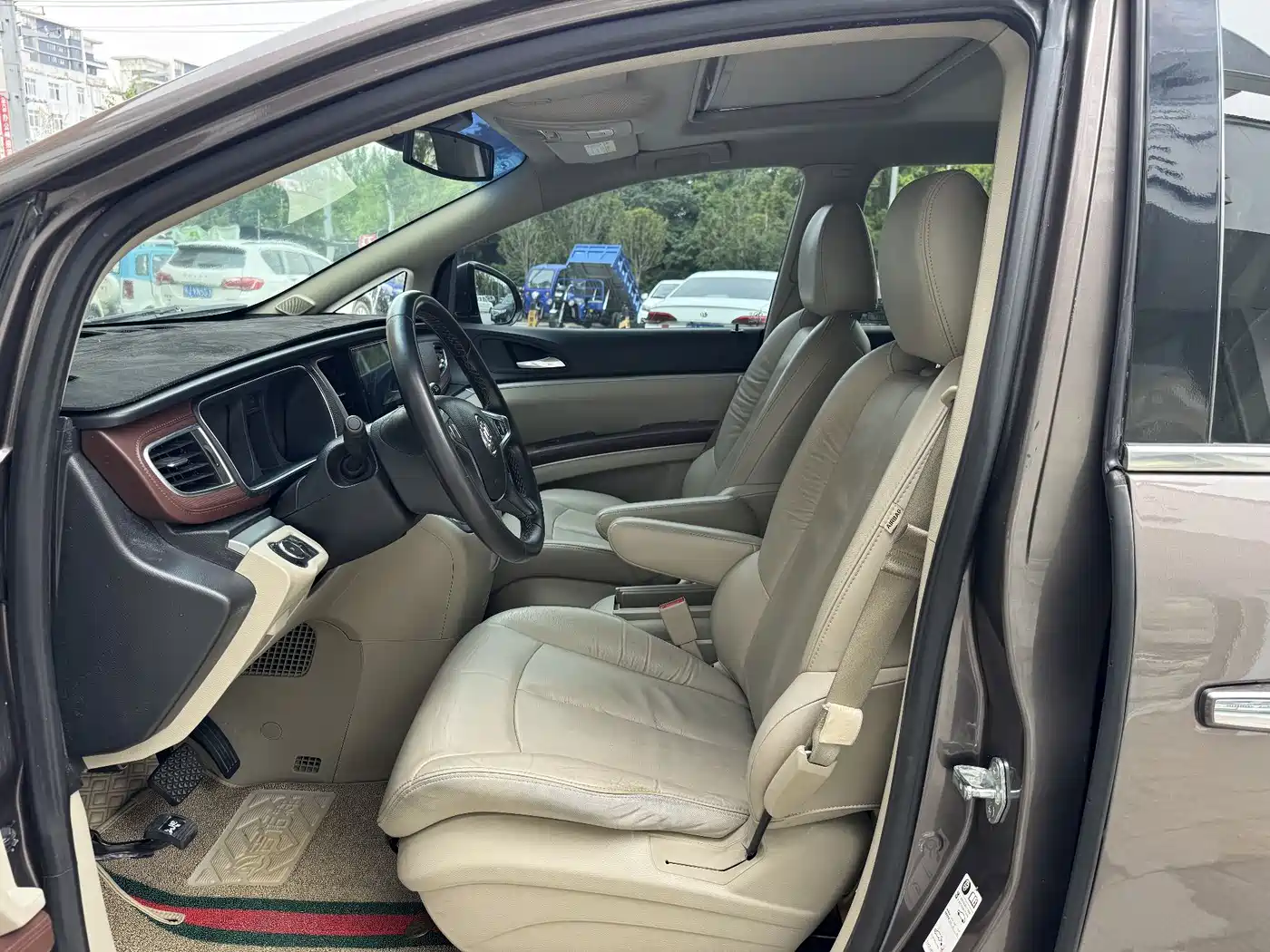 Buick GL8 2017 25S Luxury China V фото 7