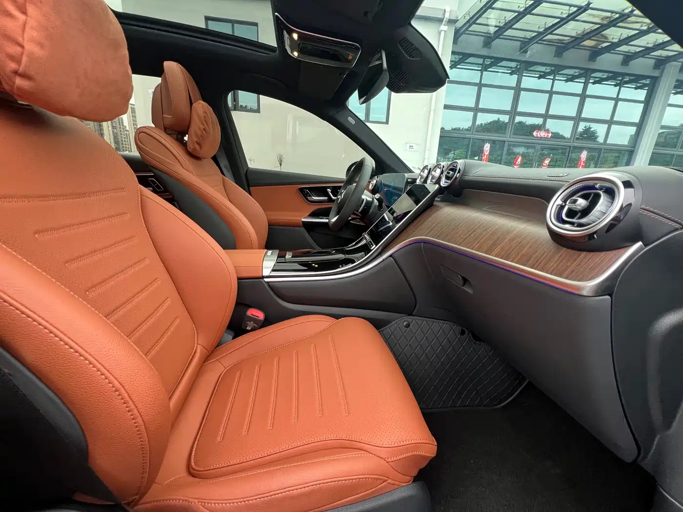 MERCEDES-BENZ GLC