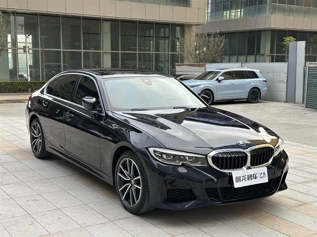 BMW 3 Series 2022 325Li M Sport Package фото 3