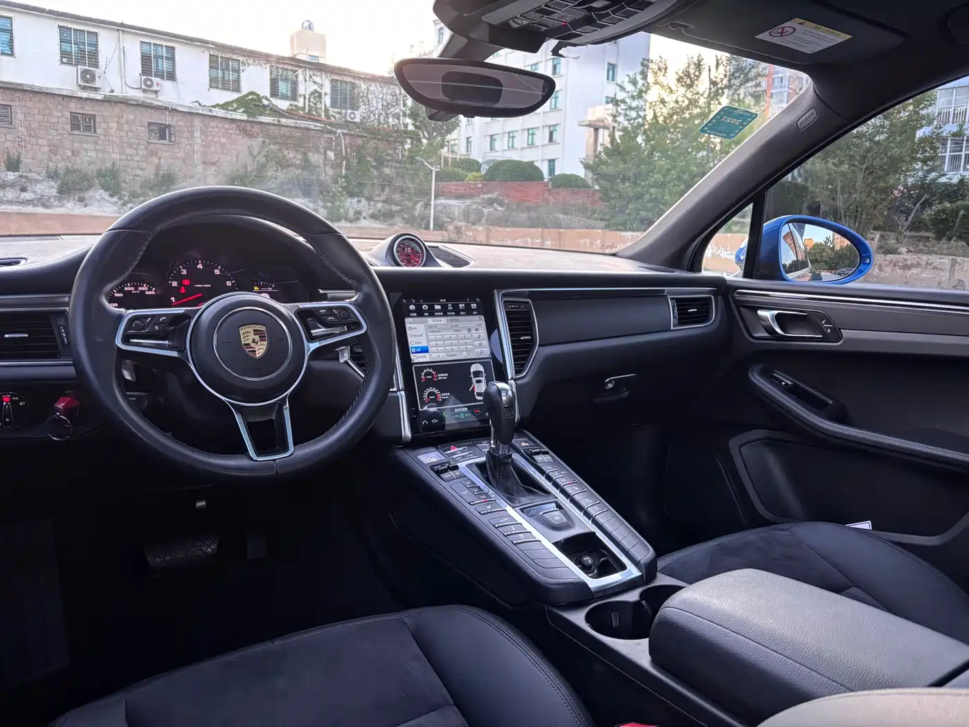 Porsche Macan 2016 Macan 2.0T фото 19