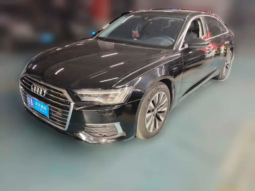 Фото 1 - Audi A6L