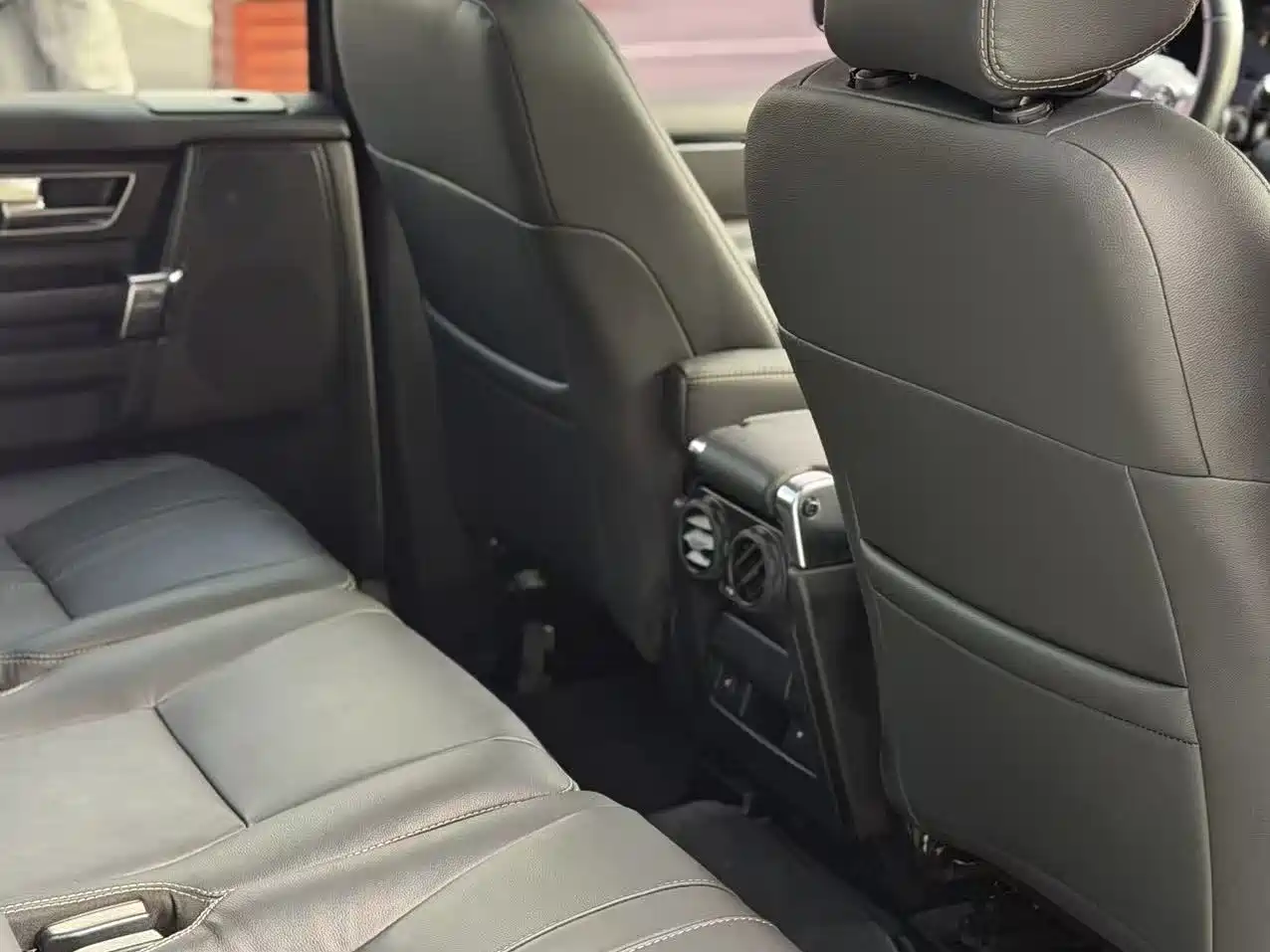 Land Rover Discovery 2012 3.0 SDV6 HSE Diesel фото 11