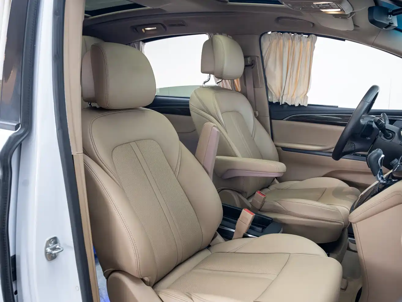 Buick GL8 2017 ES 28T Luxury China V фото 14