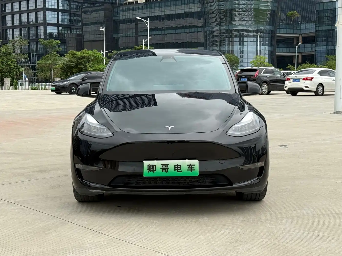 TESLA MODEL Y