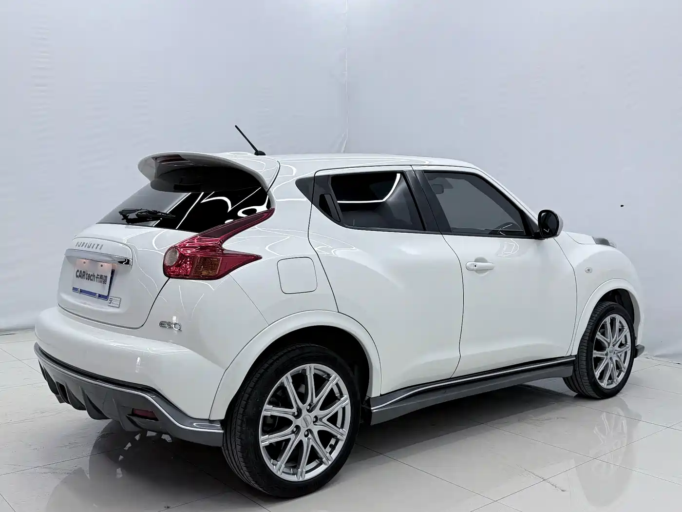 Infiniti ESQ 2018 2014 1.6L Free Edition