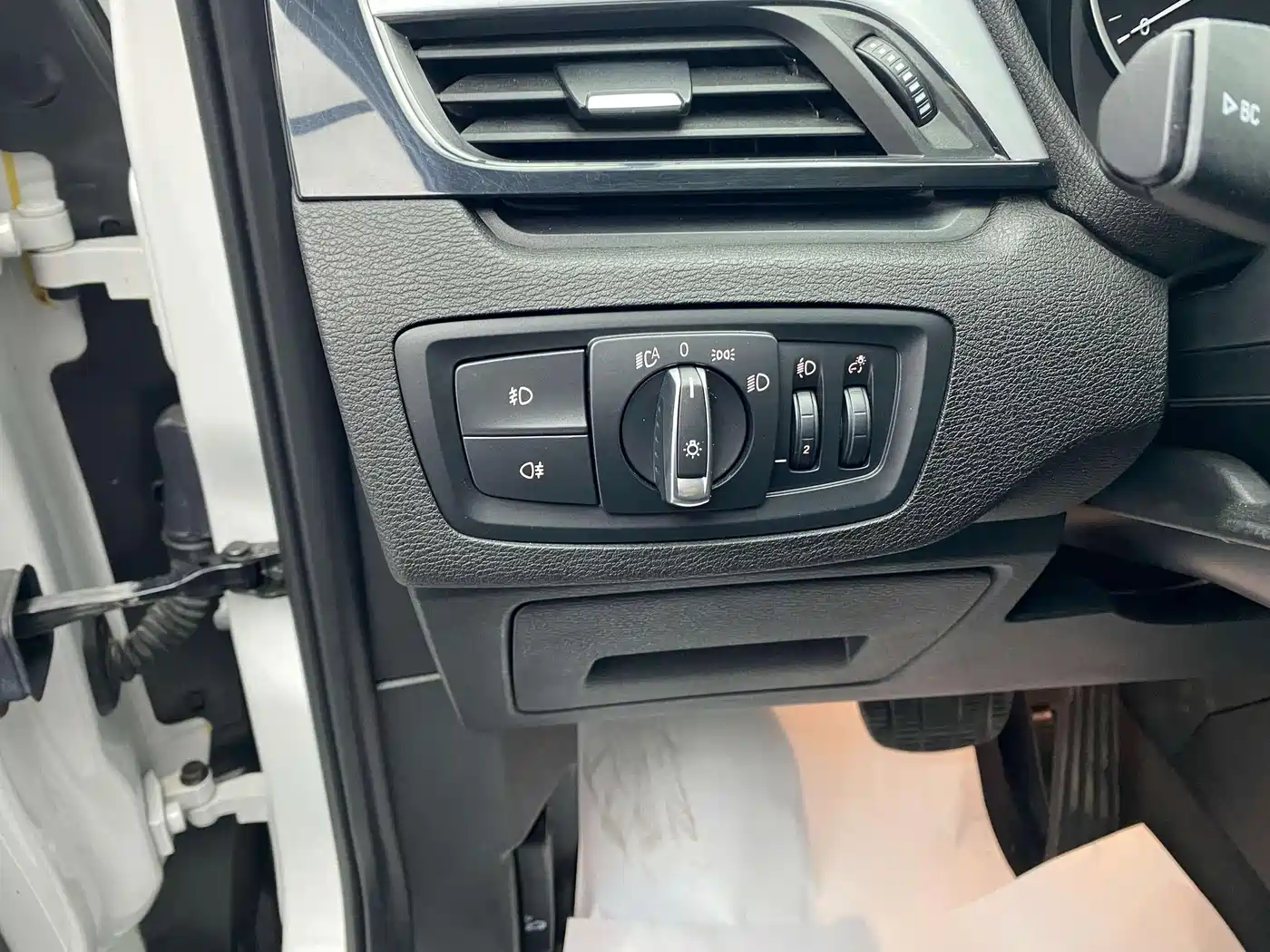 BMW X1 2018 sDrive18Li Fashion Model фото 22