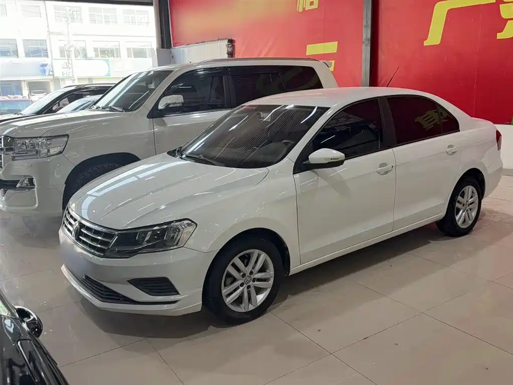 Volkswagen Jetta 2019 Dream Edition 1.4L Manual Fashion