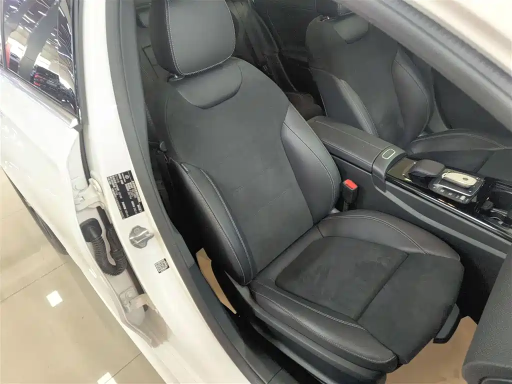 Mercedes-Benz A-Class 2022 Facelift III A 200 L Sport Sedan Fashion фото 25
