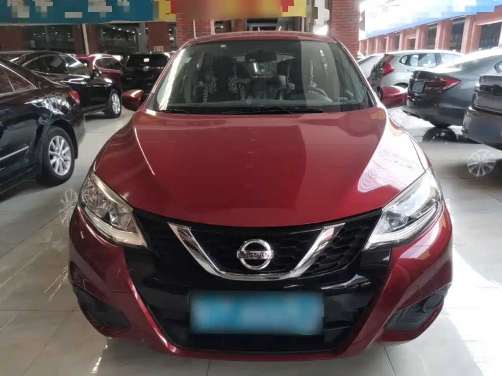 صورة 3 - Nissan Tiida