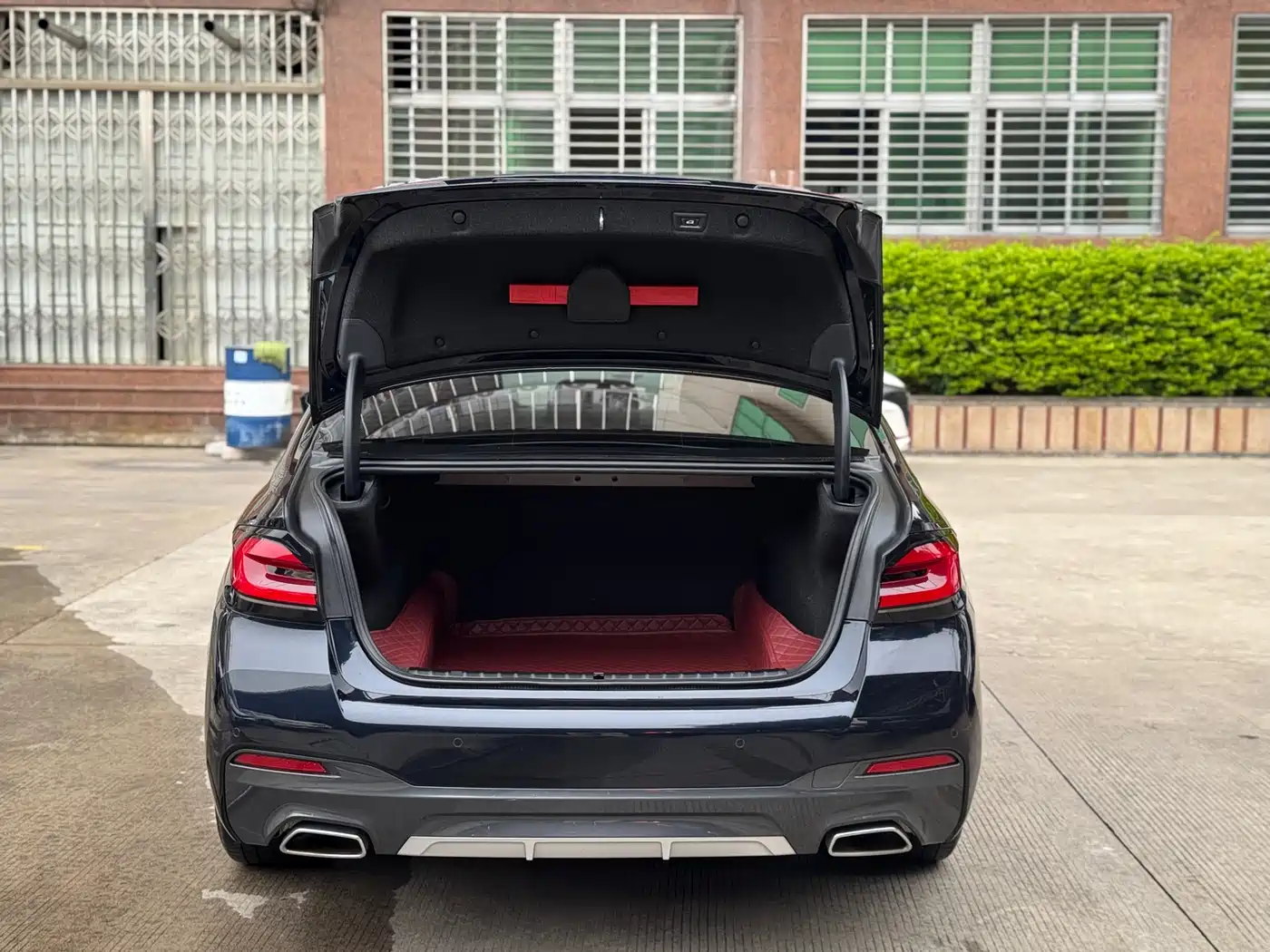 BMW 5 Series 2021 525Li M Sport Package фото 11