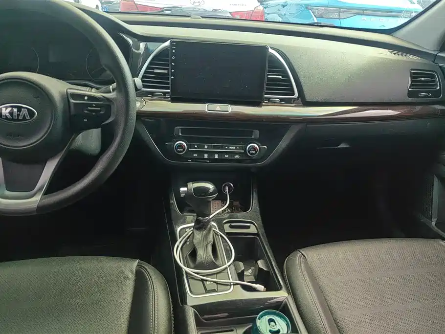 Kia K4 2014 1.8L Automatic GLS фото 13