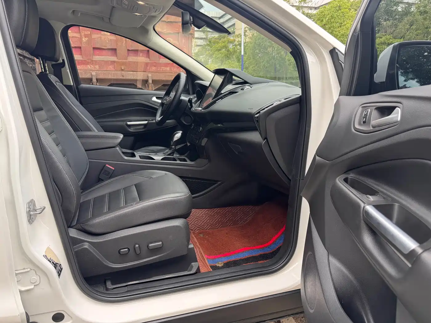 Ford Kuga 2019 2019 EcoBoost 180 FWD Luxury Edition China V