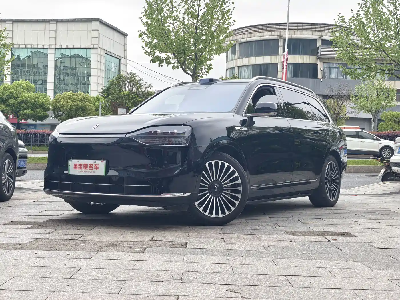 AITO Wenjie AITO M9 2024 Extended Range Ultra 42kWh 6-Seater