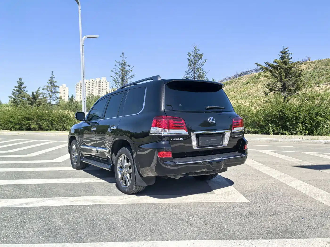 Lexus LX фото 4