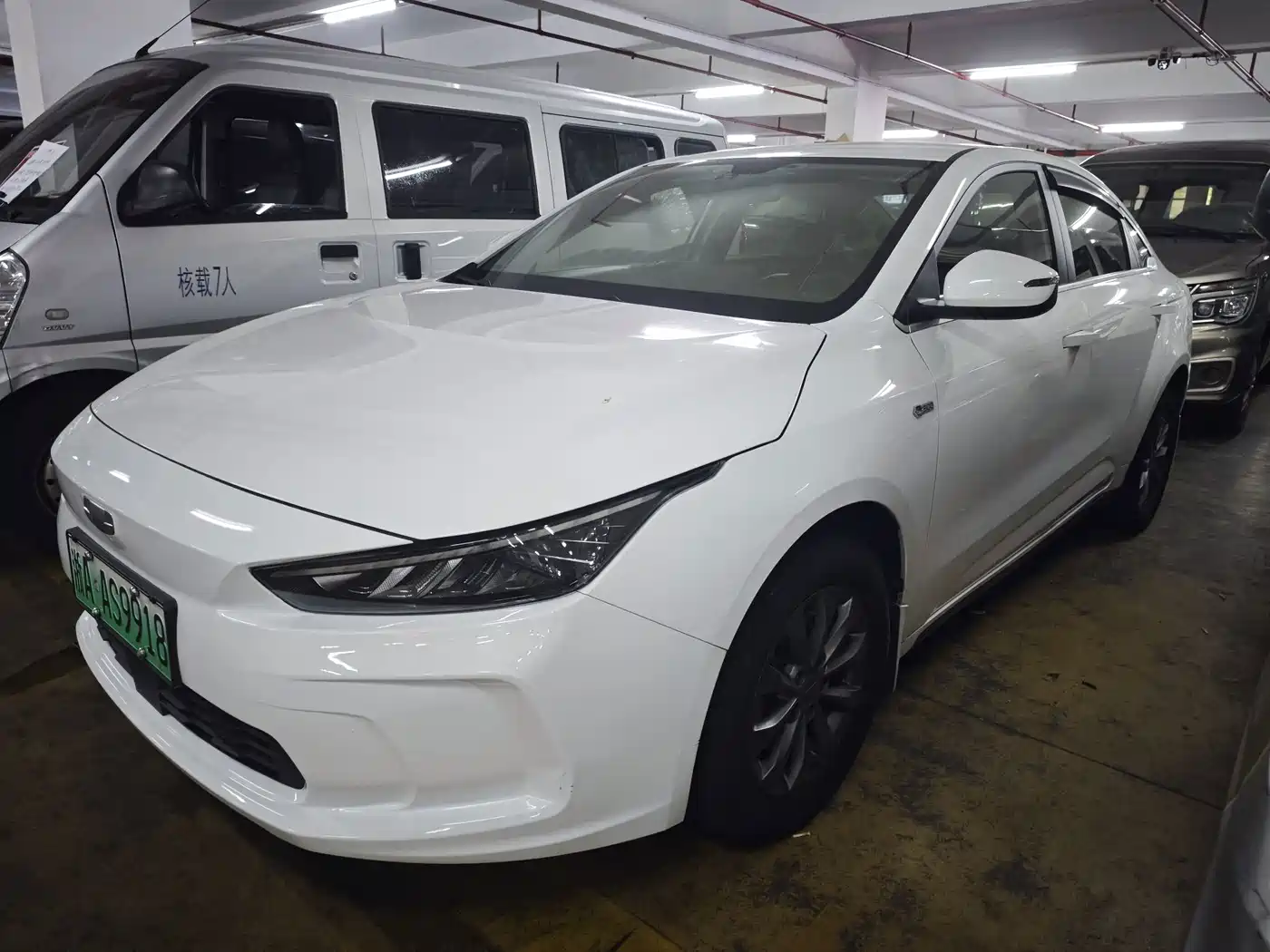 Фото 8 - Geely Geometry A