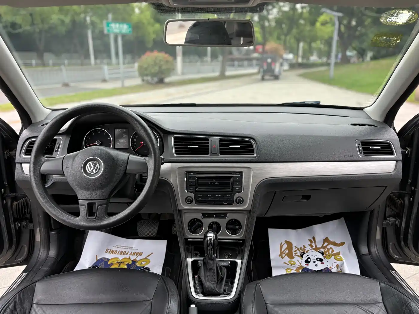 Volkswagen Lavida 2013 Facelift Classic 1.6L Automatic Comfort фото 10