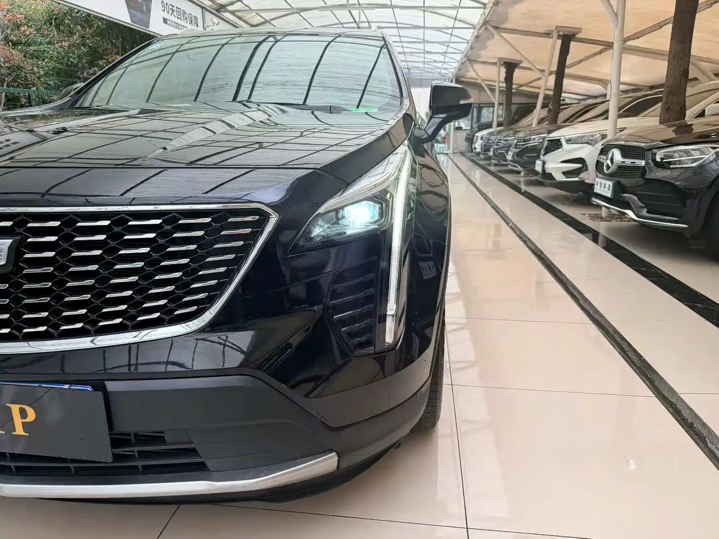 CADILLAC XT4