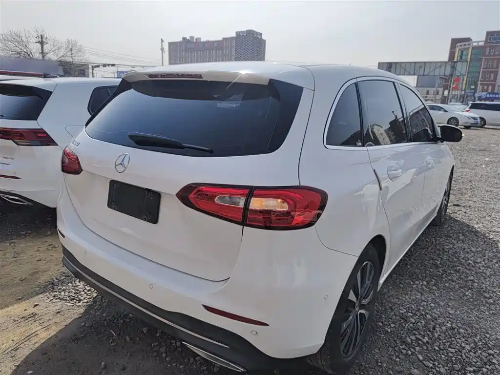 Mercedes-Benz B-Class 2021 B 180 Style фото 5
