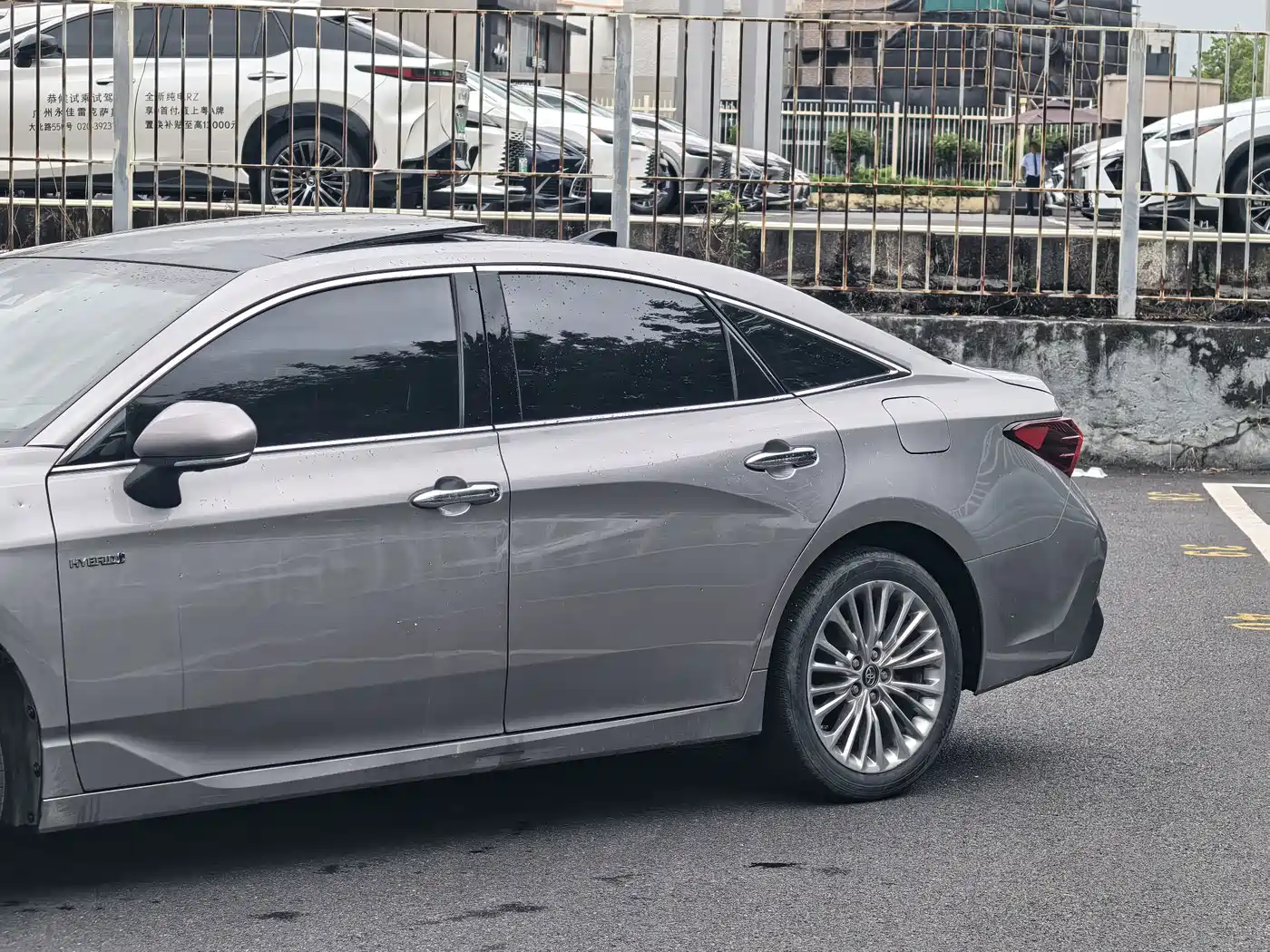 Toyota Avalon 2020 2019 Hybrid 2.5L XLE Premium Edition China V