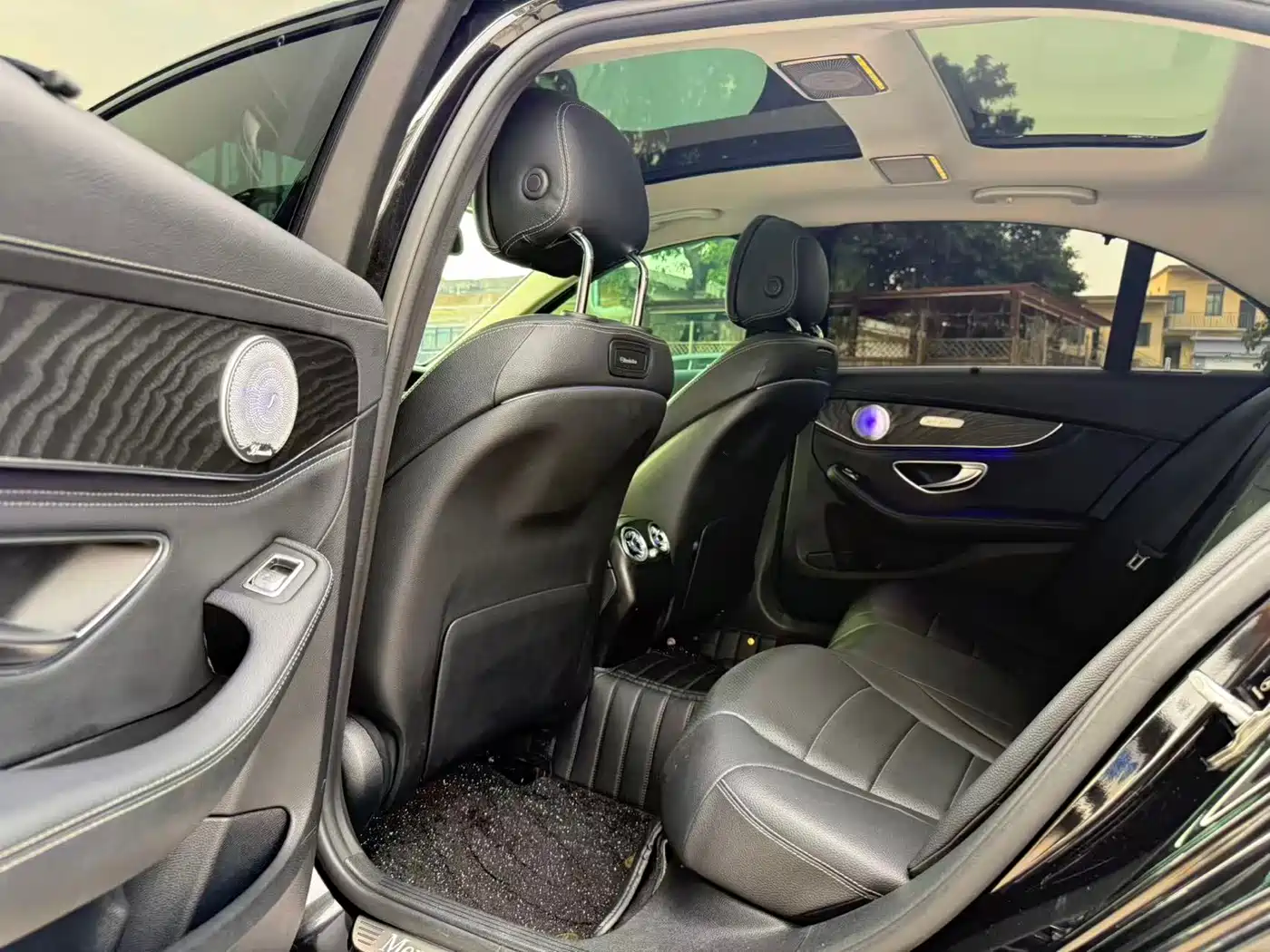 Mercedes-Benz C-Class 2016 2015 C 200 L 4MATIC