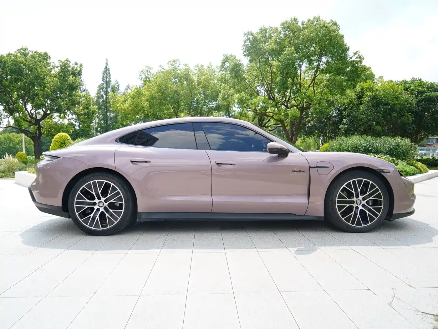 Porsche Taycan 2021 2020 Taycan