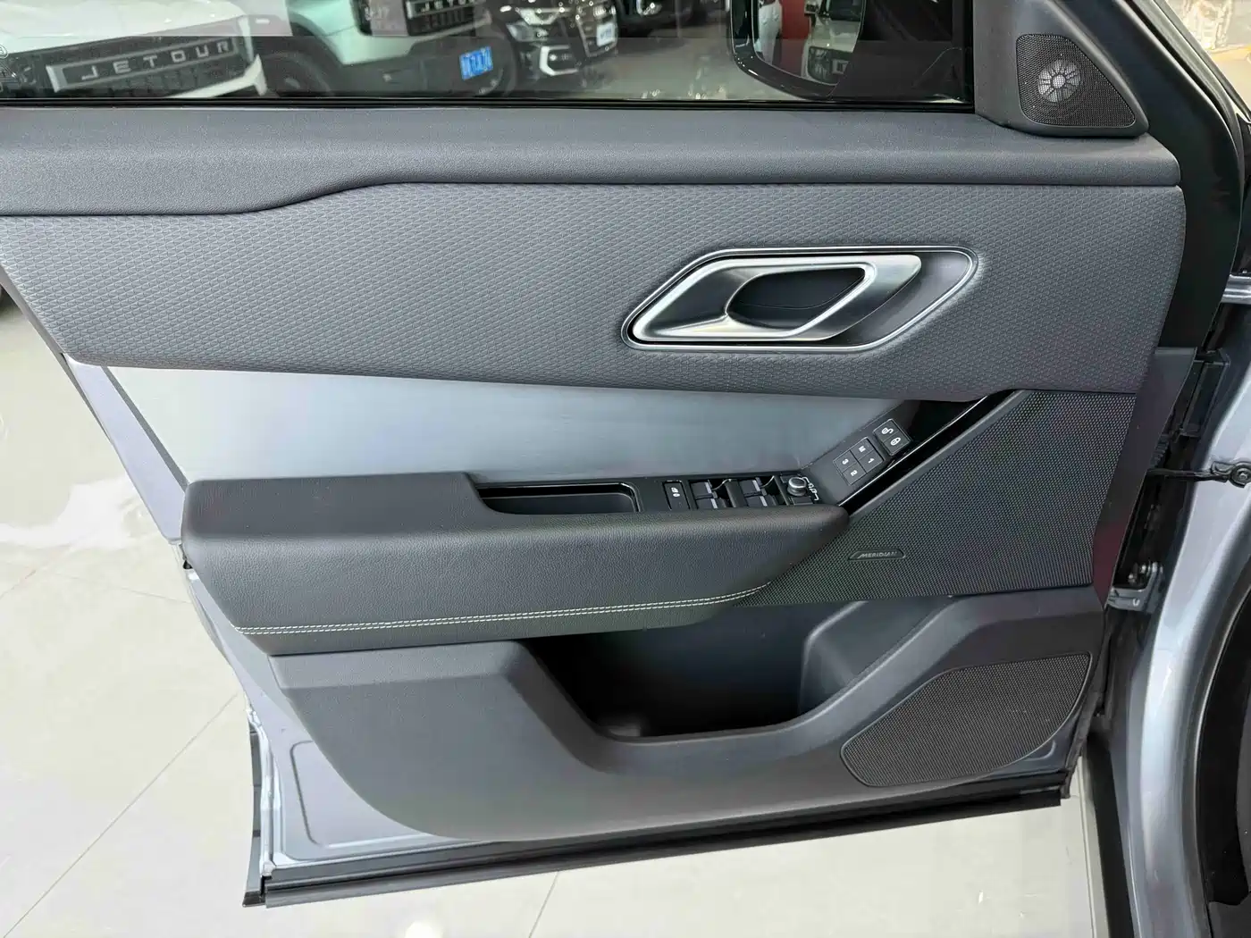 Land Rover Range Rover Velar 2020 P250 R-DYNAMIC S фото 10