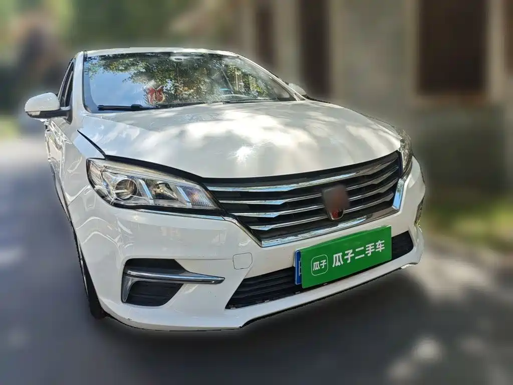 Фото 24 - Roewe 360