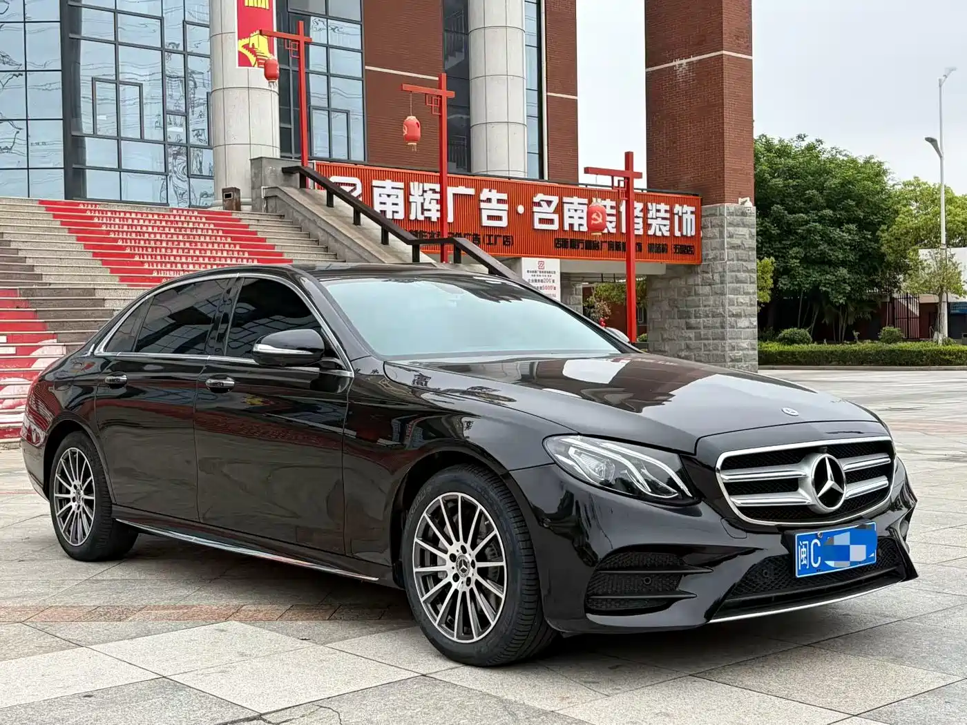 Mercedes-Benz E-Class 2019 Facelift E 300 L Sport Fashion фото 3