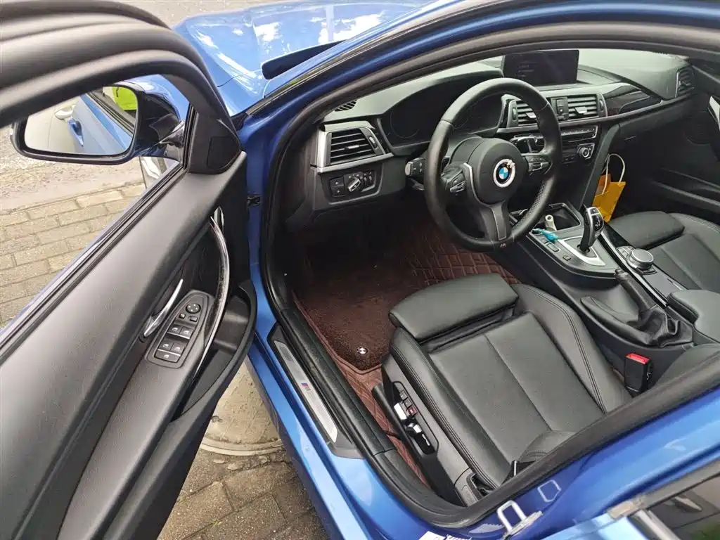 BMW 3 Series 2019 320Li M Sport Package фото 16