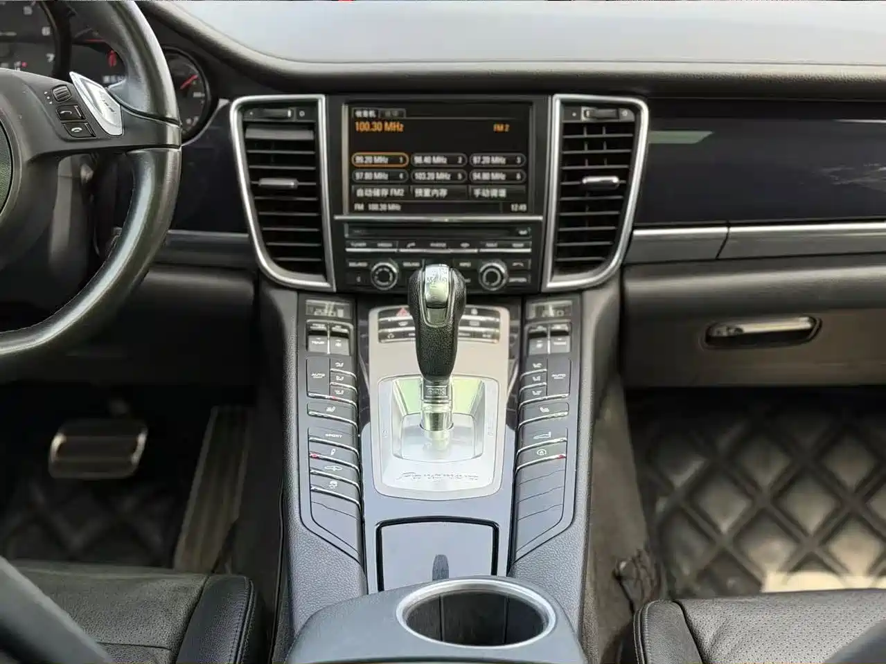Porsche Panamera 2010 Panamera 3.6L фото 16