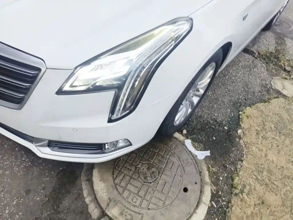 Photo 24 - Cadillac XTS