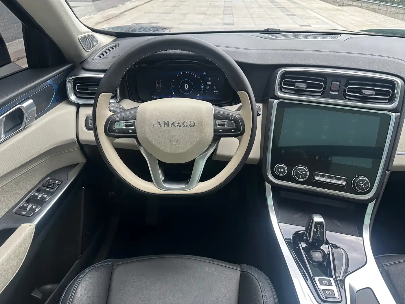 Lynk & Co 01 2018 2017 2.0T 2WD Pro Shine Edition