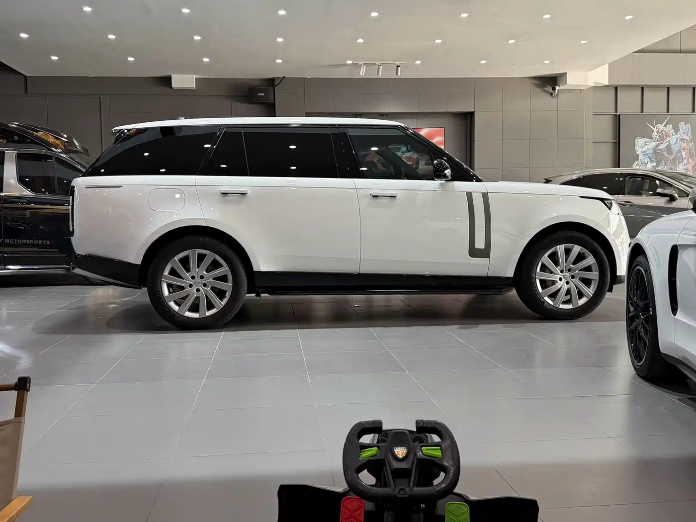 LAND ROVER RANGE ROVER