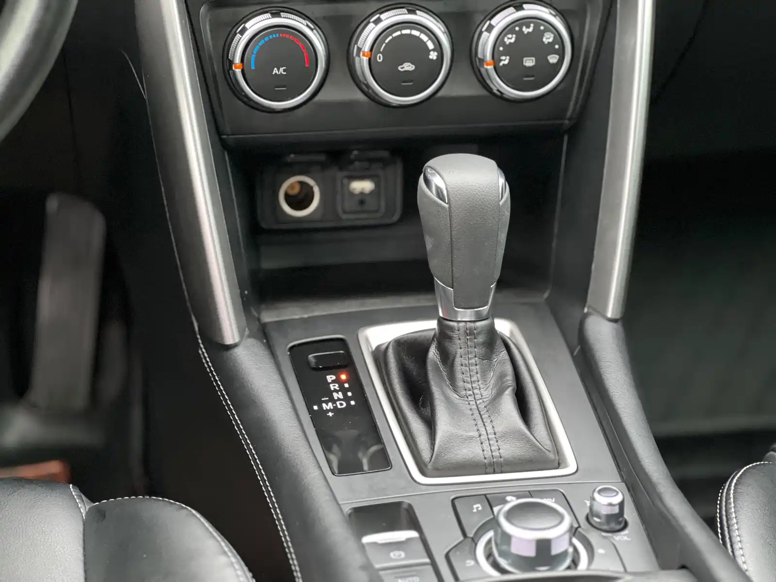 Фото 19 - Mazda CX-4