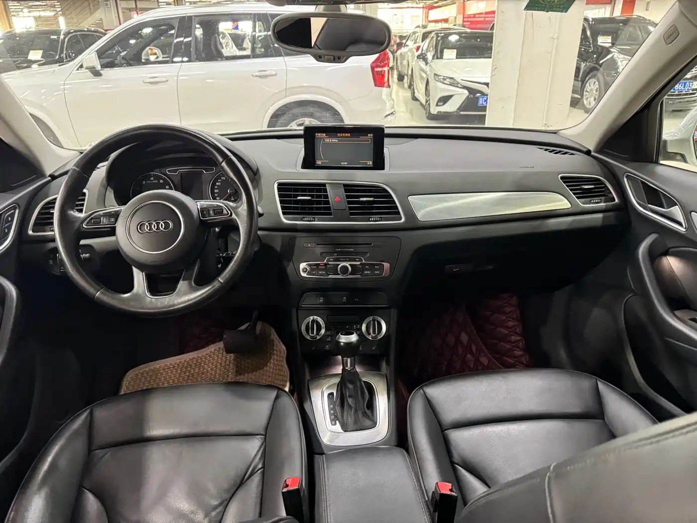 Audi Q3 2015 35 TFSI Comfort фото 9
