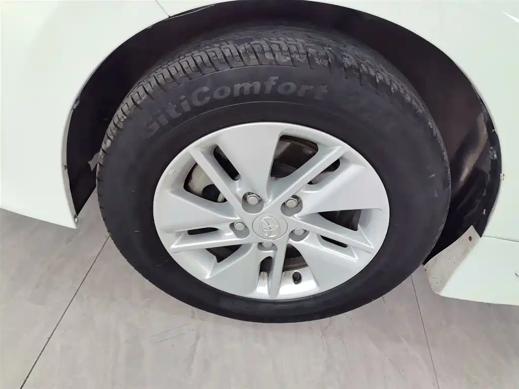Toyota Corolla 2017 1.2T CVT GL фото 20
