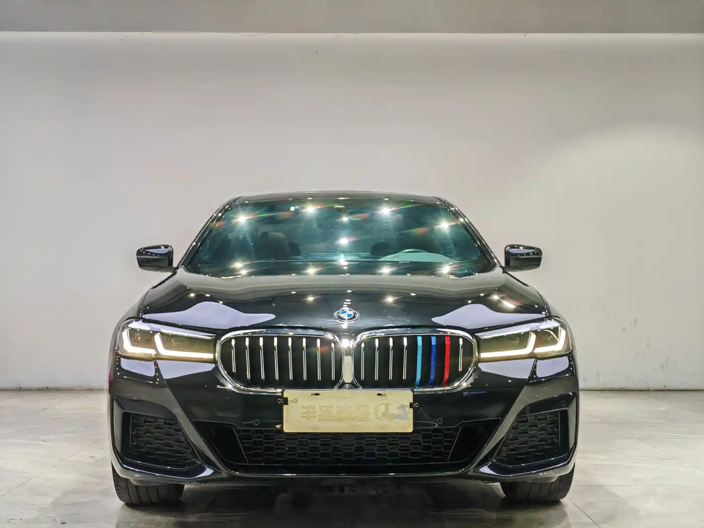 BMW 5 Series 2022 525Li M Sport Package фото 2
