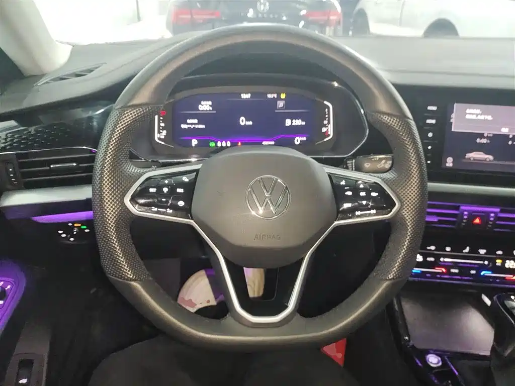 Volkswagen Passat 2024 330TSI Starlight Elite Edition фото 11