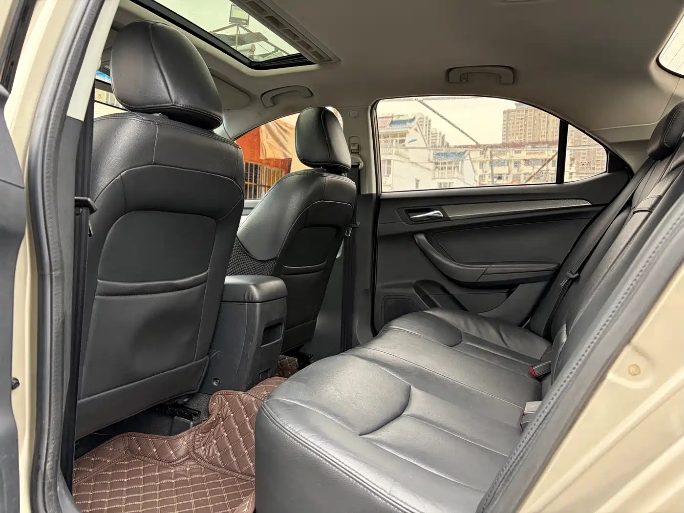 Roewe 360 2016 2015 1.5L Automatic Luxury