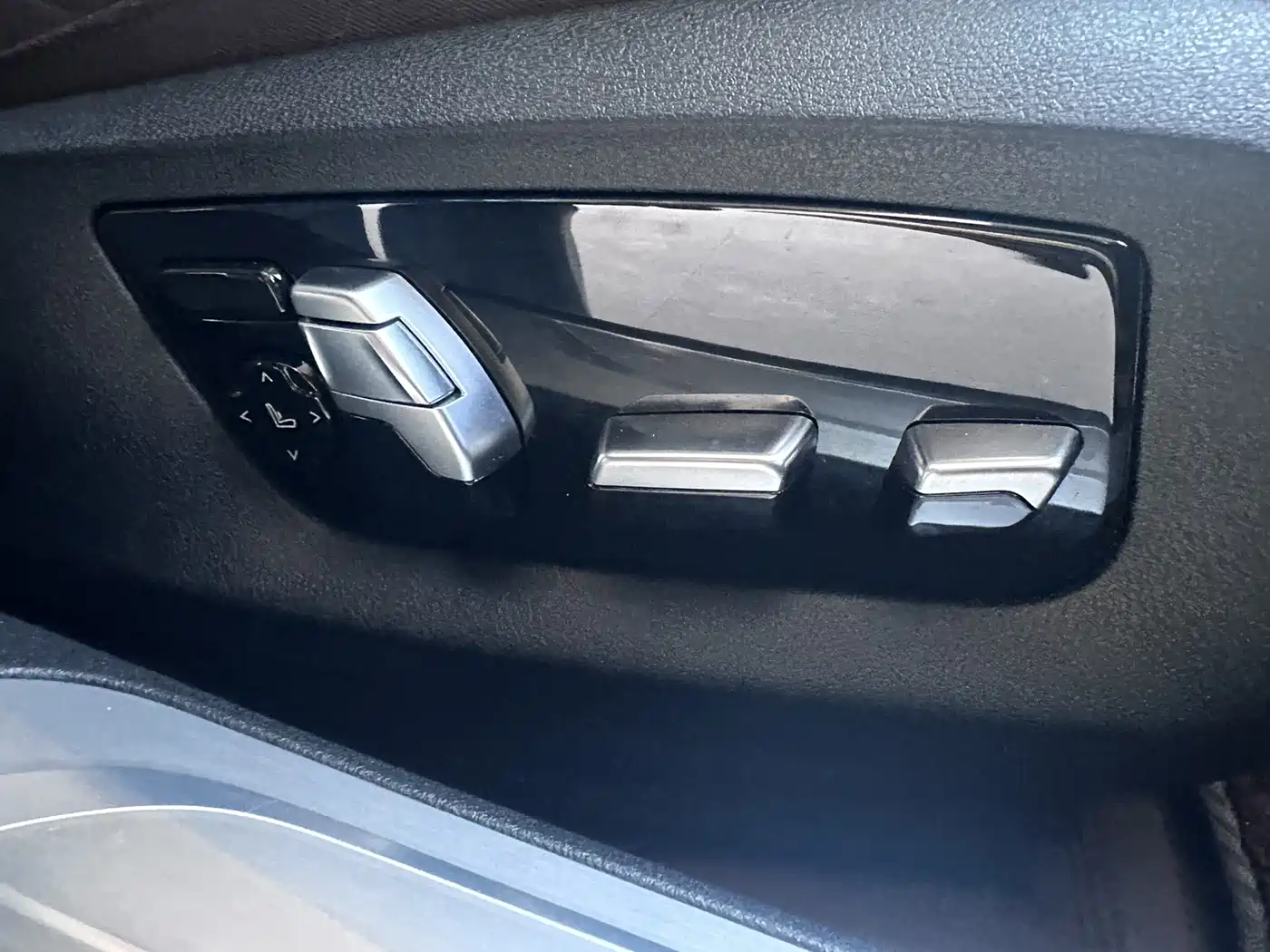 BMW 7 Series 2019 730Li Luxury Package фото 27