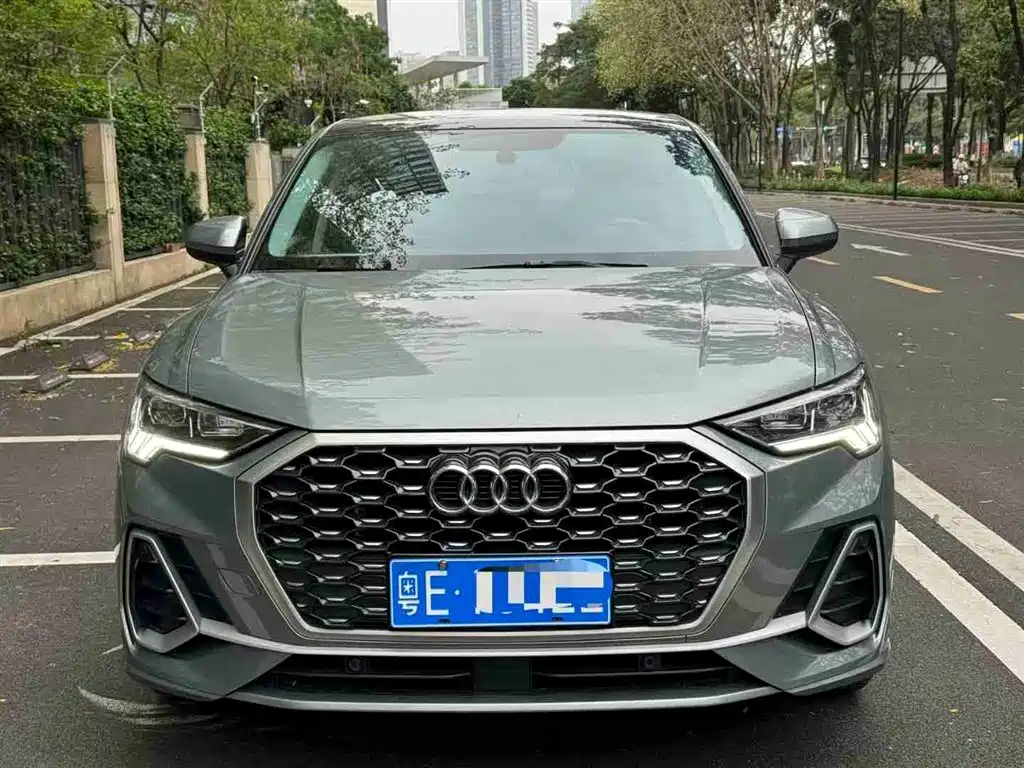 Audi Q3 Sportback 2020 40 TFSI Fashion фото 3