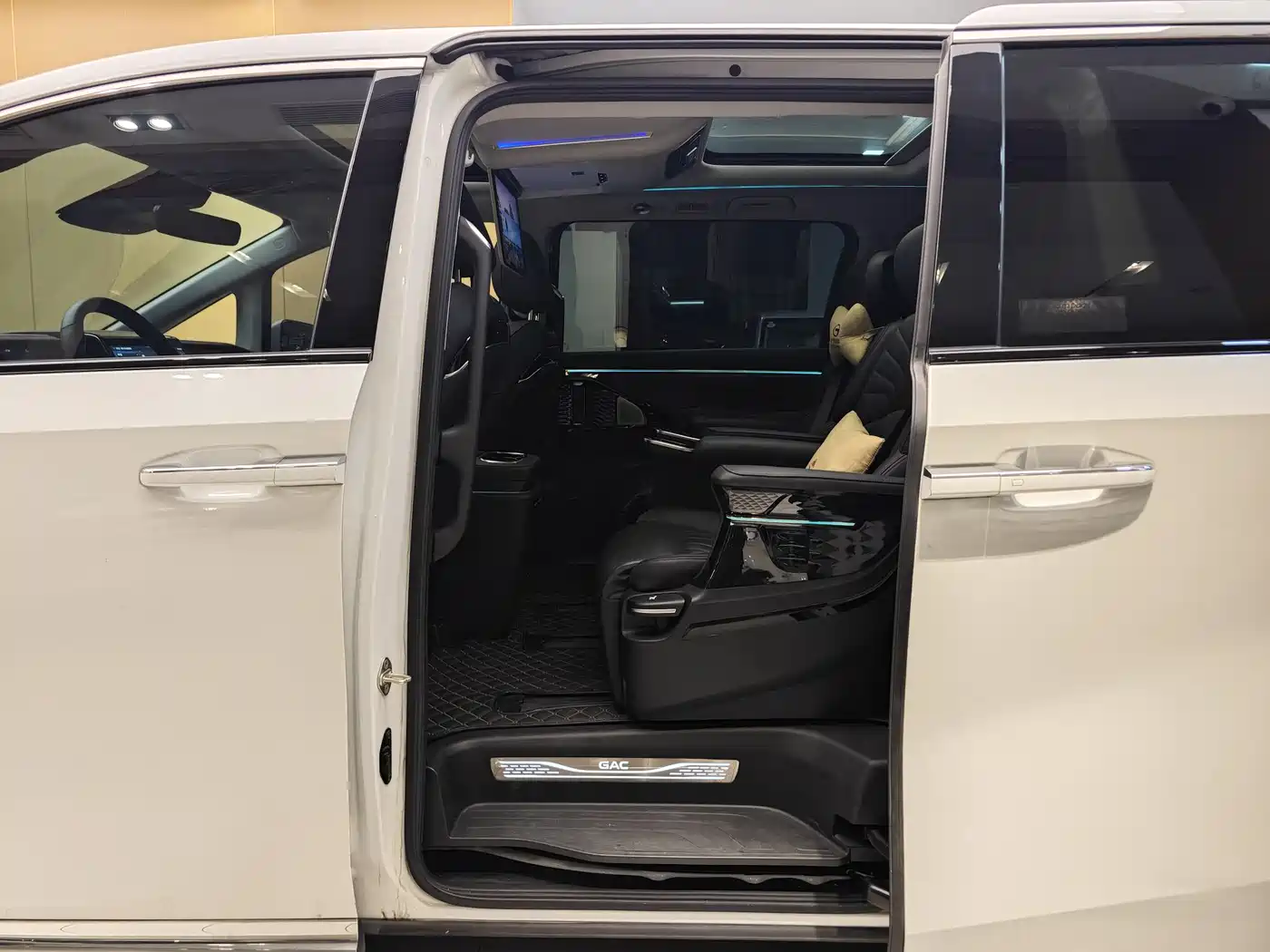 GAC Trumpchi Trumpchi M8 2024 Master Series 400T Ultimate Edition фото 19