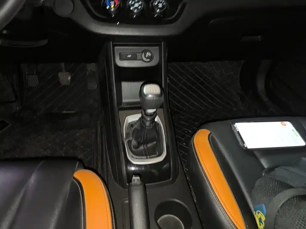 Baojun 310 2017 2017 1.5L Manual Luxury